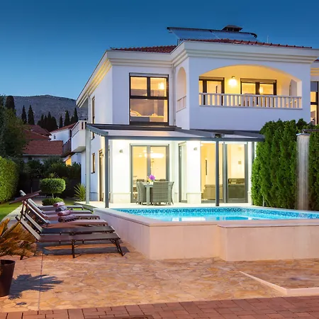 Luxury City Villa Trogir-2