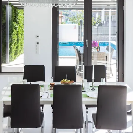 Luxury City Villa Trogir-3